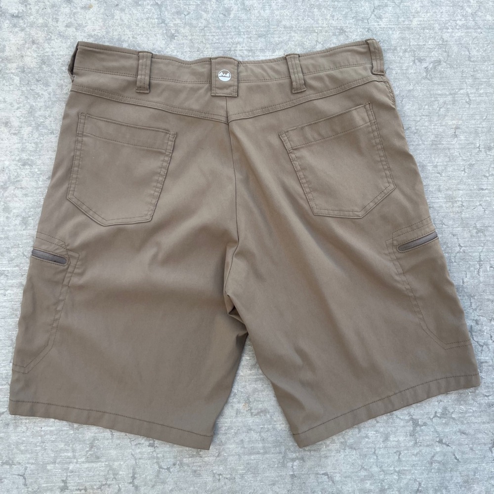 Wrangler ATG Mens Tan Brown Outdoor Cargo Shorts 38 Stretch NW981BI - Picture 3 of 7